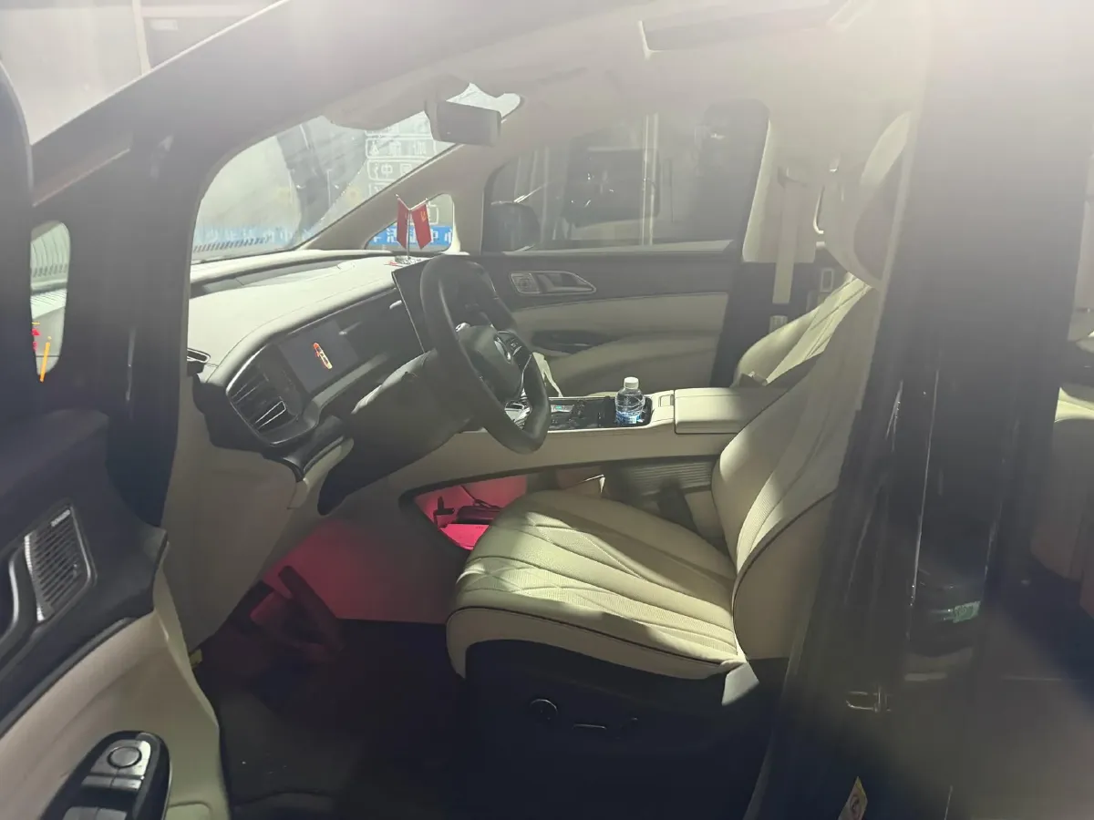 2024 Denza D9 1.5T 139HP L4 E-CVT PHEV 20.39KWH,autocango,china used car exporter,china ev exporter,chinese used car exporter,chinese used ev exporter