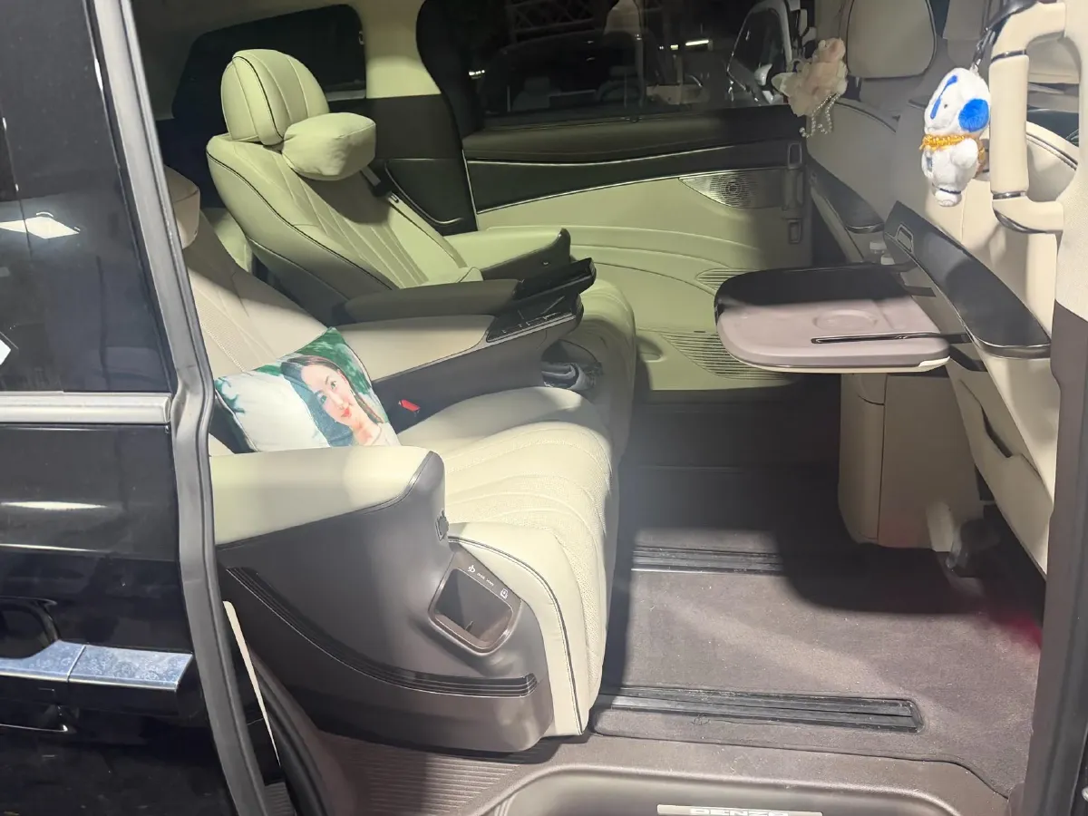 2024 Denza D9 1.5T 139HP L4 E-CVT PHEV 20.39KWH,autocango,china used car exporter,china ev exporter,chinese used car exporter,chinese used ev exporter