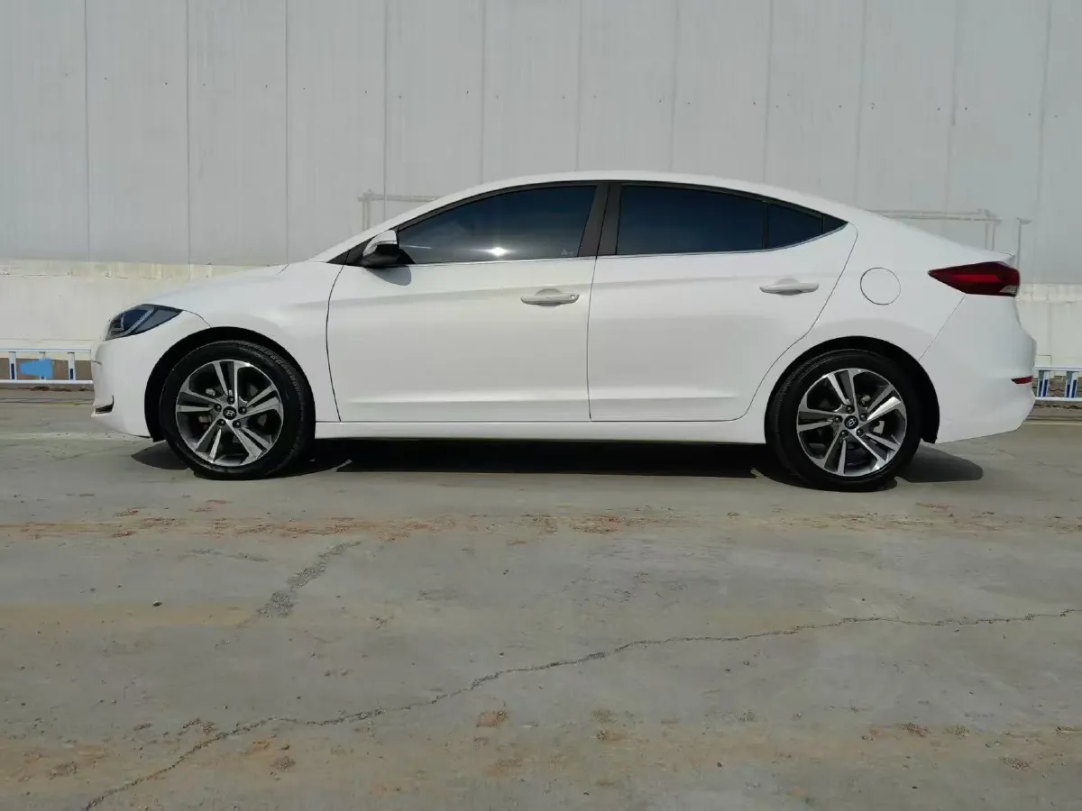2016 Hyundai Elantra 1.6L 130HP L4 6AT,autocango,china used car exporter,china ev exporter,chinese used car exporter,chinese used ev exporter