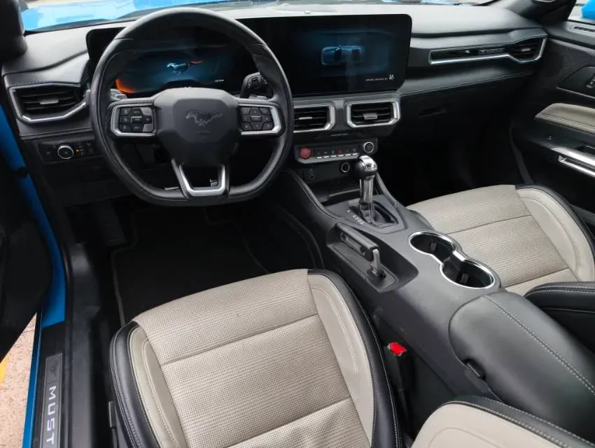 2024 Ford Mustang 2.3T 299HP L4 10AT,autocango,china used car exporter,china ev exporter,chinese used car exporter,chinese used ev exporter