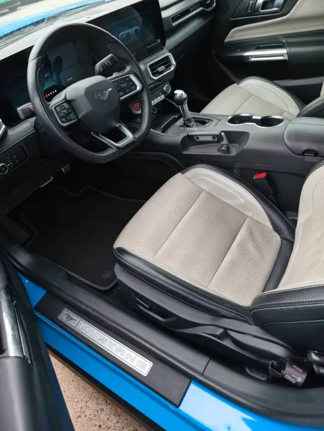 2024 Ford Mustang 2.3T 299HP L4 10AT,autocango,china used car exporter,china ev exporter,chinese used car exporter,chinese used ev exporter