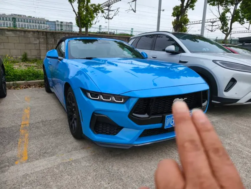 2024 Ford Mustang 2.3T 299HP L4 10AT,autocango,china used car exporter,china ev exporter,chinese used car exporter,chinese used ev exporter