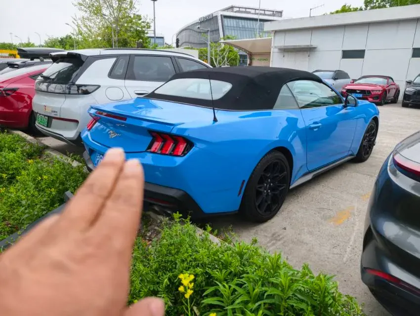 2024 Ford Mustang 2.3T 299HP L4 10AT,autocango,china used car exporter,china ev exporter,chinese used car exporter,chinese used ev exporter