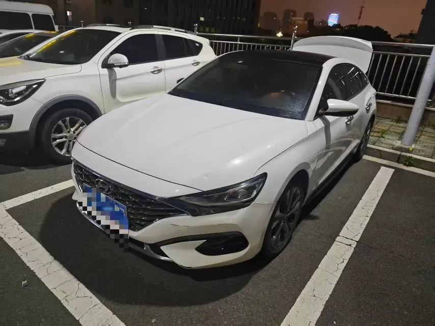 2019 Hyundai La Festa 1.6T 190HP L4 7DCT,autocango,china used car exporter,china ev exporter,chinese used car exporter,chinese used ev exporter
