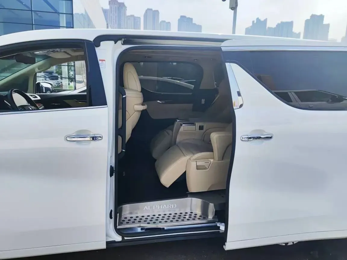 2021 Toyota Alphard 2.5L 117HP L4 E-CVT Hybrid,autocango,china used car exporter,china ev exporter,chinese used car exporter,chinese used ev exporter