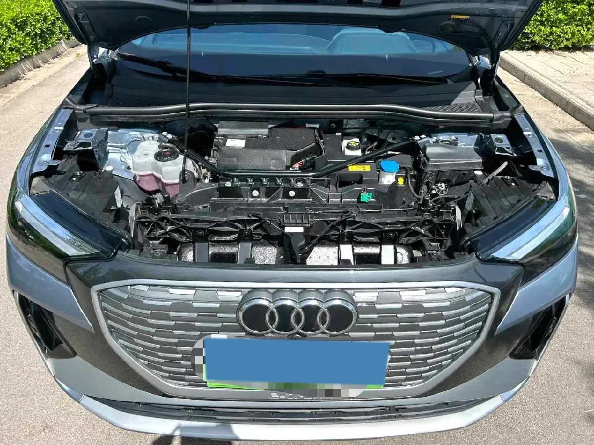 2024 Audi Q4 e-tron BEV 84.8KWH,autocango,china used car exporter,china ev exporter,chinese used car exporter,chinese used ev exporter
