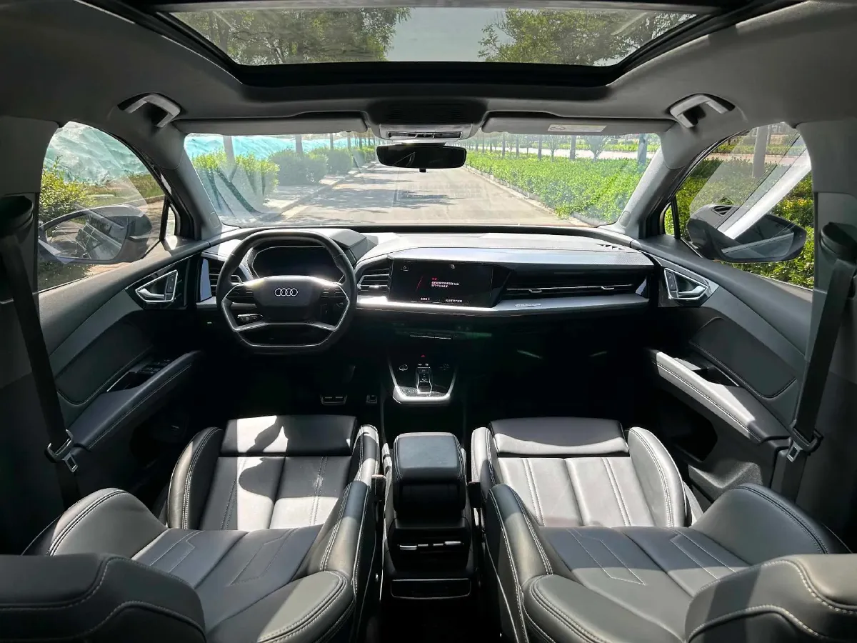 2024 Audi Q4 e-tron BEV 84.8KWH,autocango,china used car exporter,china ev exporter,chinese used car exporter,chinese used ev exporter