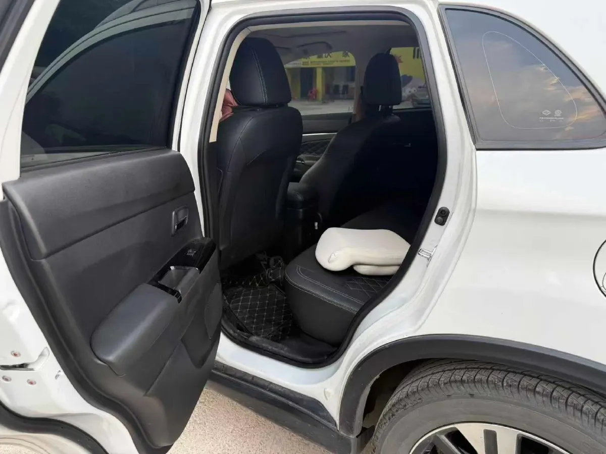 2020 Mitsubishi ASX 2.0L 166HP L4 CVT,autocango,china used car exporter,china ev exporter,chinese used car exporter,chinese used ev exporter