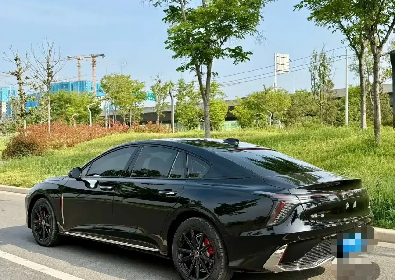 2024 HongQi H6 2.0T 224HP L4 8AT,autocango,china used car exporter,china ev exporter,chinese used car exporter,chinese used ev exporter