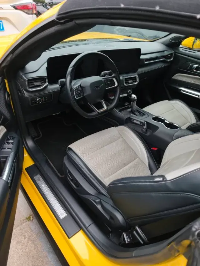2024 Ford Mustang 2.3T 299HP L4 10AT,autocango,china used car exporter,china ev exporter,chinese used car exporter,chinese used ev exporter