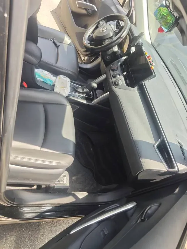 2023 Toyota Corolla Cross 2.0L 171HP L4 CVT,autocango,china used car exporter,china ev exporter,chinese used car exporter,chinese used ev exporter