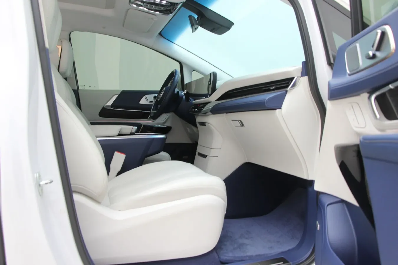 2023 Buick Century 2.0T 237HP L4 9AT,autocango,china used car exporter,china ev exporter,chinese used car exporter,chinese used ev exporter