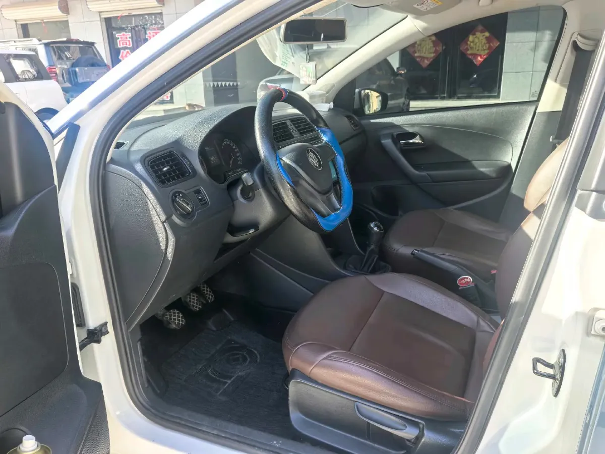 2014 Chery Tiggo 3 1.6L 126HP L4 5MT,autocango,china used car exporter,china ev exporter,chinese used car exporter,chinese used ev exporter