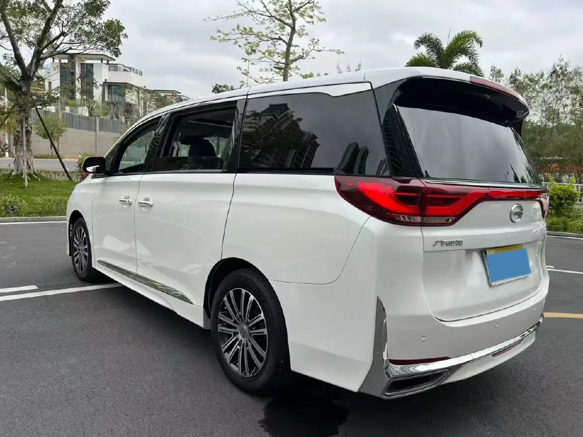 2021 GAC Trumpchi M8 2.0T 252HP L4 8AT,autocango,china used car exporter,china ev exporter,chinese used car exporter,chinese used ev exporter