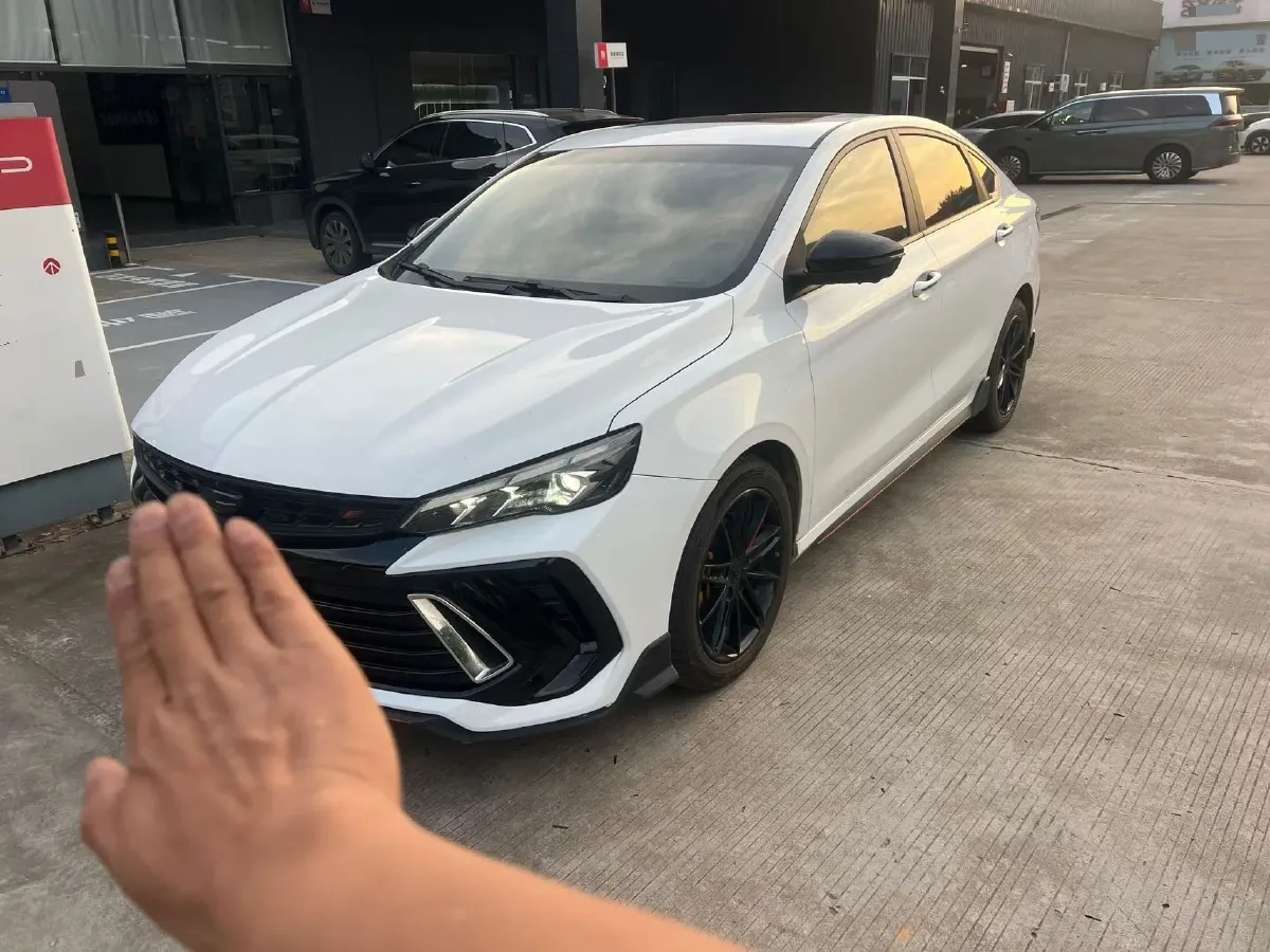 2022 Geely Binray 1.5T 181HP L4 7DCT,autocango,china used car exporter,china ev exporter,chinese used car exporter,chinese used ev exporter