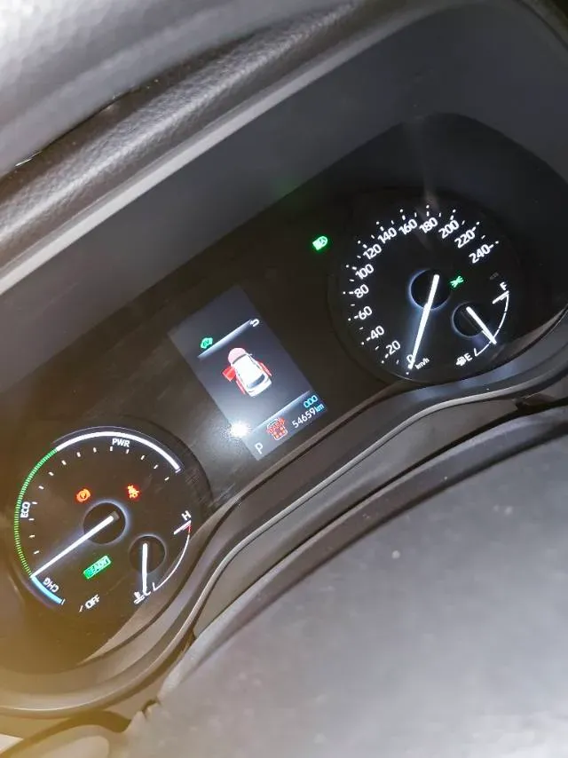 2023 Toyota Granvia 2.5L 189HP L4 E-CVT Hybrid,autocango,china used car exporter,china ev exporter,chinese used car exporter,chinese used ev exporter