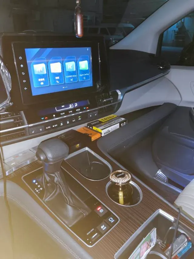 2023 Toyota Granvia 2.5L 189HP L4 E-CVT Hybrid,autocango,china used car exporter,china ev exporter,chinese used car exporter,chinese used ev exporter