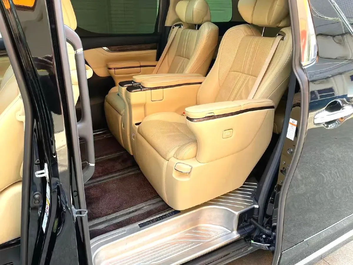 2019 Toyota Alphard 2.5L 117HP L4 E-CVT Hybrid,autocango,china used car exporter,china ev exporter,chinese used car exporter,chinese used ev exporter
