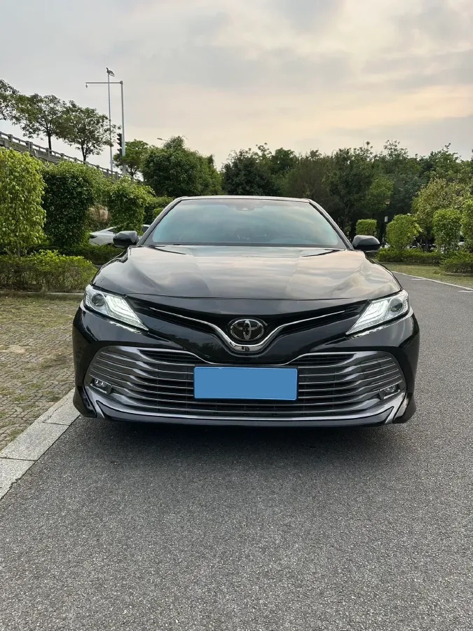 2018 Toyota Camry 2.5L 209HP L4 8AT,autocango,china used car exporter,china ev exporter,chinese used car exporter,chinese used ev exporter