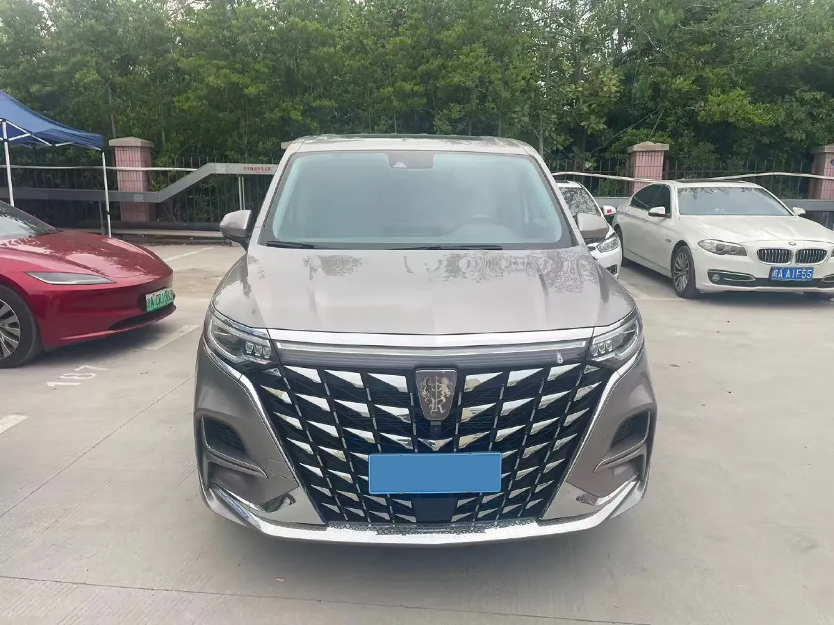 2023 Roewe iMAX8 2.0T 234HP L4 8AT,autocango,china used car exporter,china ev exporter,chinese used car exporter,chinese used ev exporter