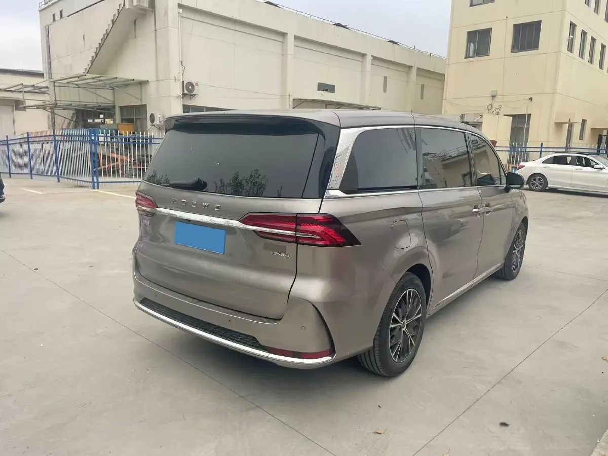 2023 Roewe iMAX8 2.0T 234HP L4 8AT,autocango,china used car exporter,china ev exporter,chinese used car exporter,chinese used ev exporter