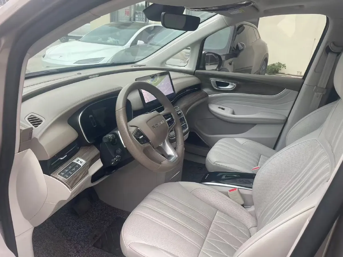 2023 Roewe iMAX8 2.0T 234HP L4 8AT,autocango,china used car exporter,china ev exporter,chinese used car exporter,chinese used ev exporter