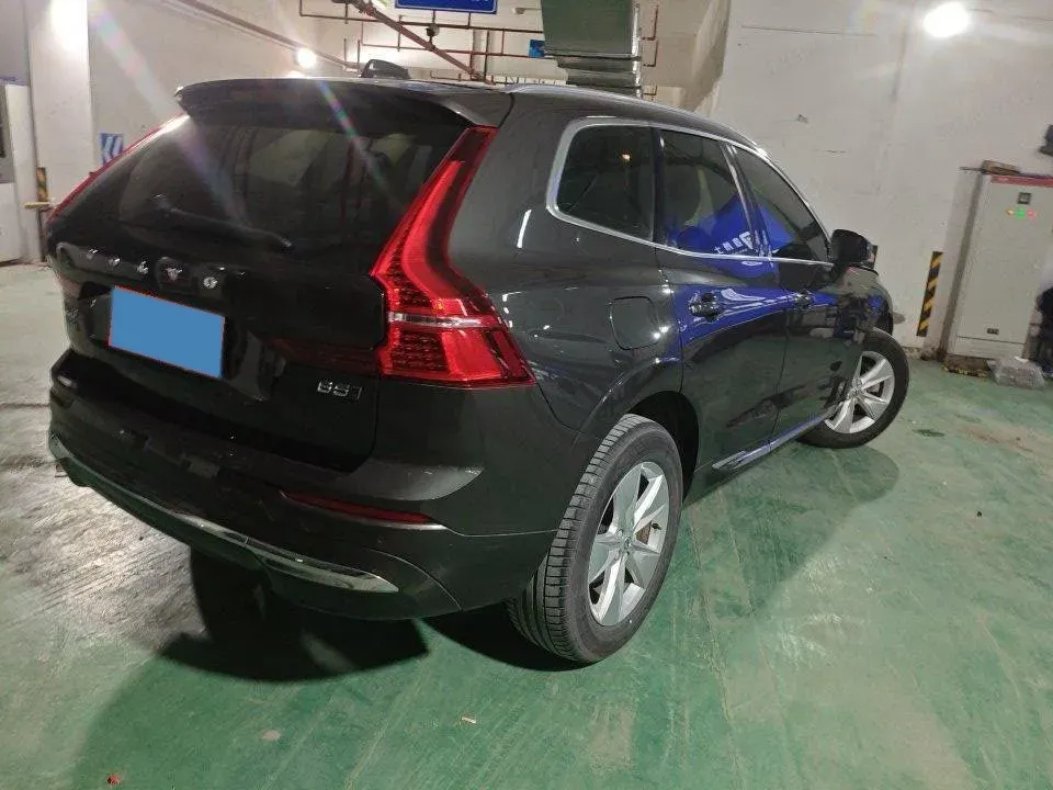 2022 Volvo XC60 2.0T 250HP L4 8AT,autocango,china used car exporter,china ev exporter,chinese used car exporter,chinese used ev exporter
