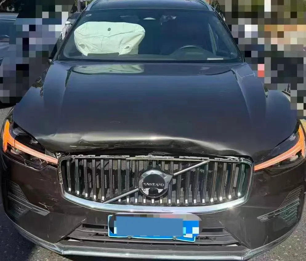 2022 Volvo XC60 2.0T 250HP L4 8AT,autocango,china used car exporter,china ev exporter,chinese used car exporter,chinese used ev exporter
