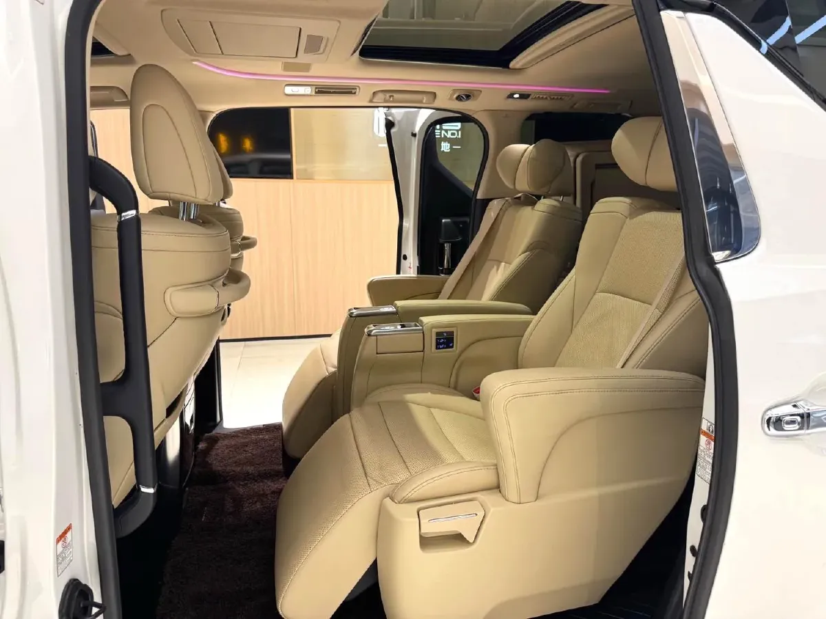 2020 Toyota Alphard 2.5L 117HP L4 E-CVT Hybrid,autocango,china used car exporter,china ev exporter,chinese used car exporter,chinese used ev exporter