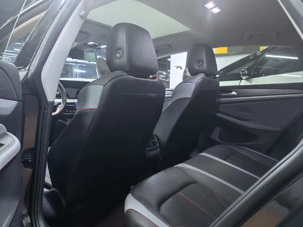 2025 Volkswagen Lamando 1.4T 150HP L4 7DCT,autocango,china used car exporter,china ev exporter,chinese used car exporter,chinese used ev exporter