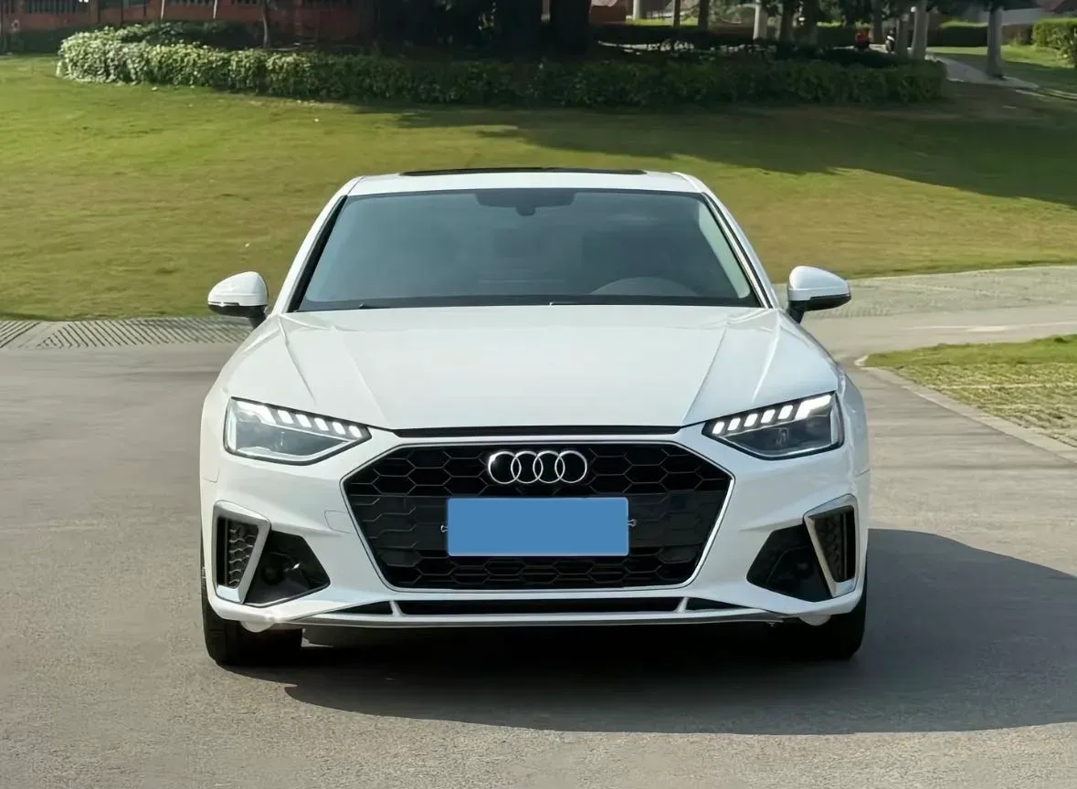 2020 Audi A4L 2.0T 190HP L4 7DCT,autocango,china used car exporter,china ev exporter,chinese used car exporter,chinese used ev exporter