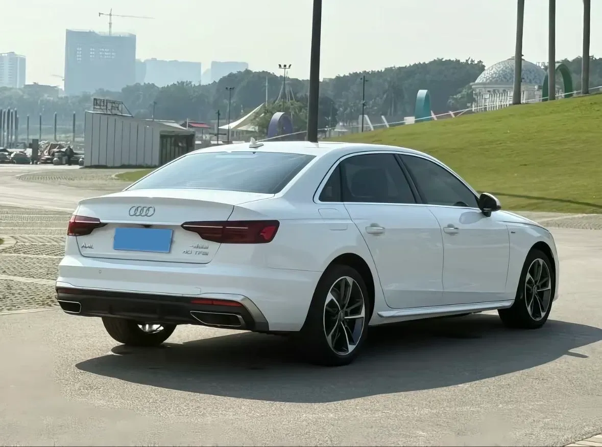 2020 Audi A4L 2.0T 190HP L4 7DCT,autocango,china used car exporter,china ev exporter,chinese used car exporter,chinese used ev exporter