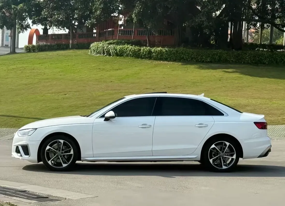 2020 Audi A4L 2.0T 190HP L4 7DCT,autocango,china used car exporter,china ev exporter,chinese used car exporter,chinese used ev exporter