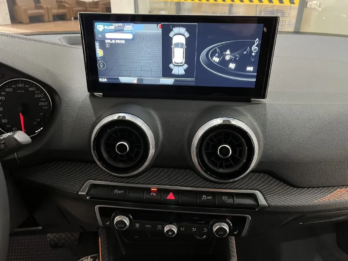 2022 Audi Q2L 1.4T 150HP L4 7DCT,autocango,china used car exporter,china ev exporter,chinese used car exporter,chinese used ev exporter