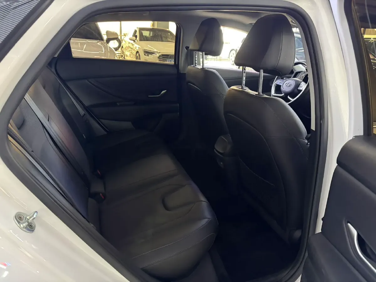 2022 Hyundai Elantra 1.5L 115HP L4 CVT,autocango,china used car exporter,china ev exporter,chinese used car exporter,chinese used ev exporter