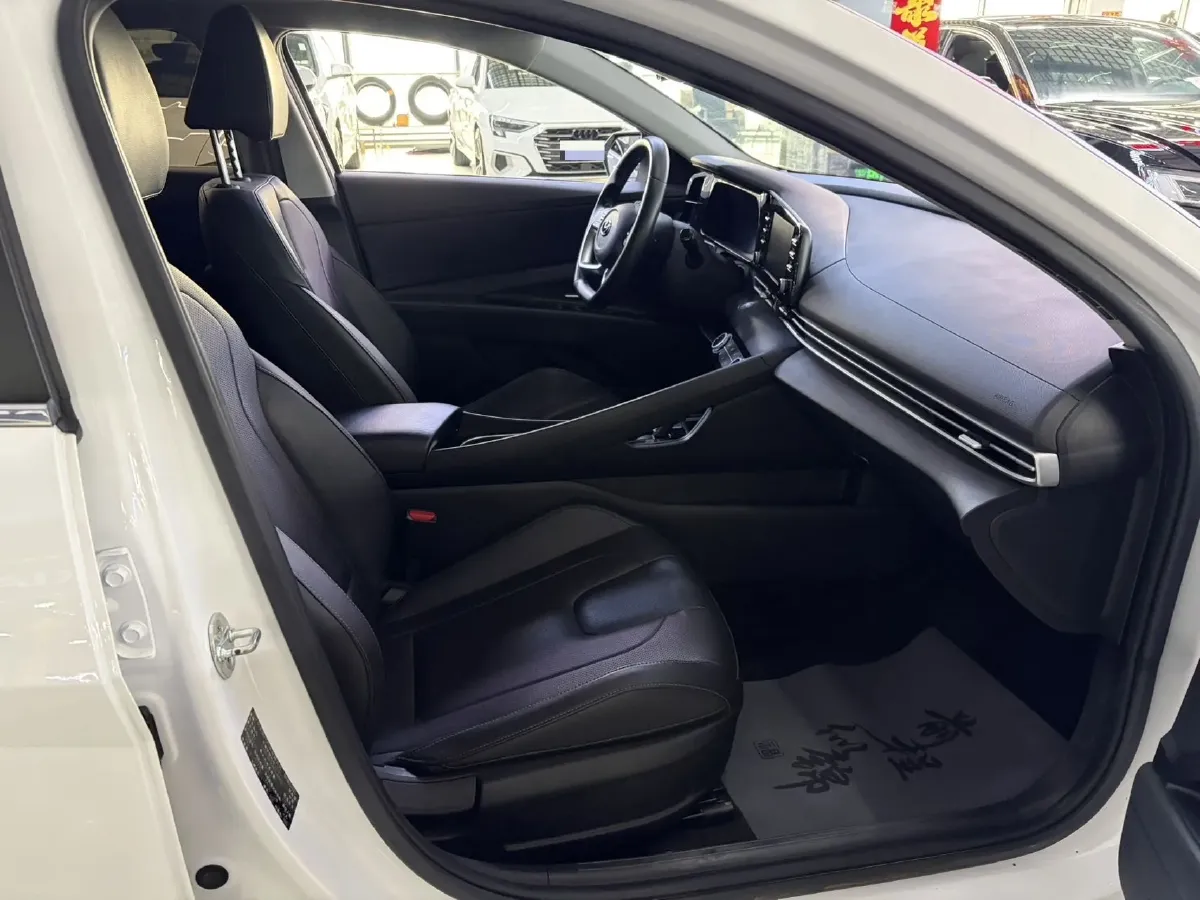 2022 Hyundai Elantra 1.5L 115HP L4 CVT,autocango,china used car exporter,china ev exporter,chinese used car exporter,chinese used ev exporter