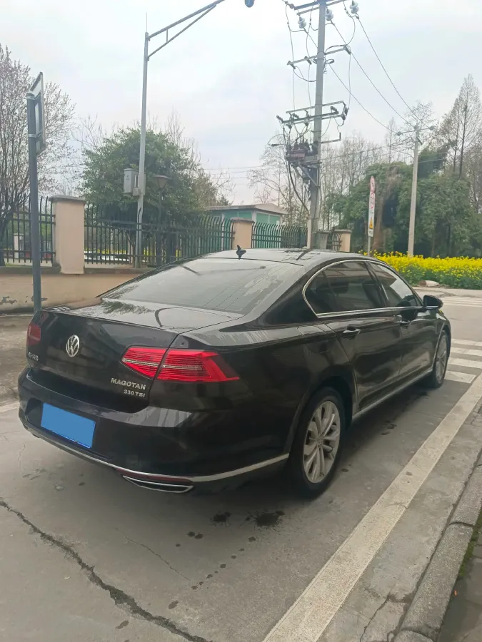 2019 Volkswagen Magotan 2.0T 186HP L4 7DCT,autocango,china used car exporter,china ev exporter,chinese used car exporter,chinese used ev exporter