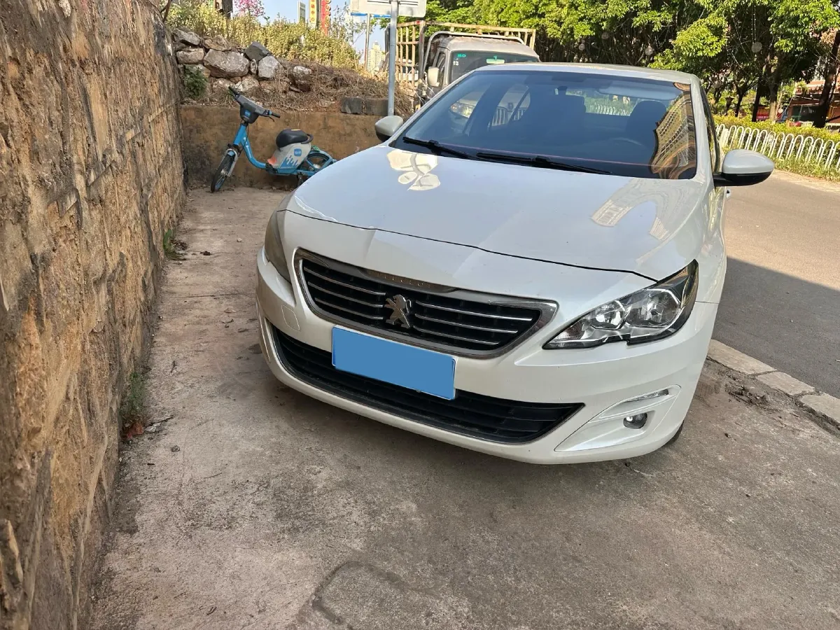 2018 Peugeot 408 1.2T 136HP L3 6AT,autocango,china used car exporter,china ev exporter,chinese used car exporter,chinese used ev exporter