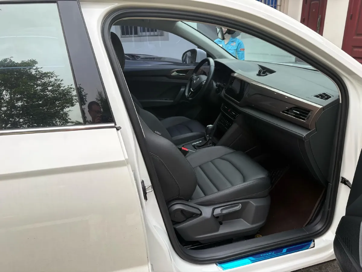 2021 Volkswagen Tharu 2.0T 186HP L4 7DCT,autocango,china used car exporter,china ev exporter,chinese used car exporter,chinese used ev exporter