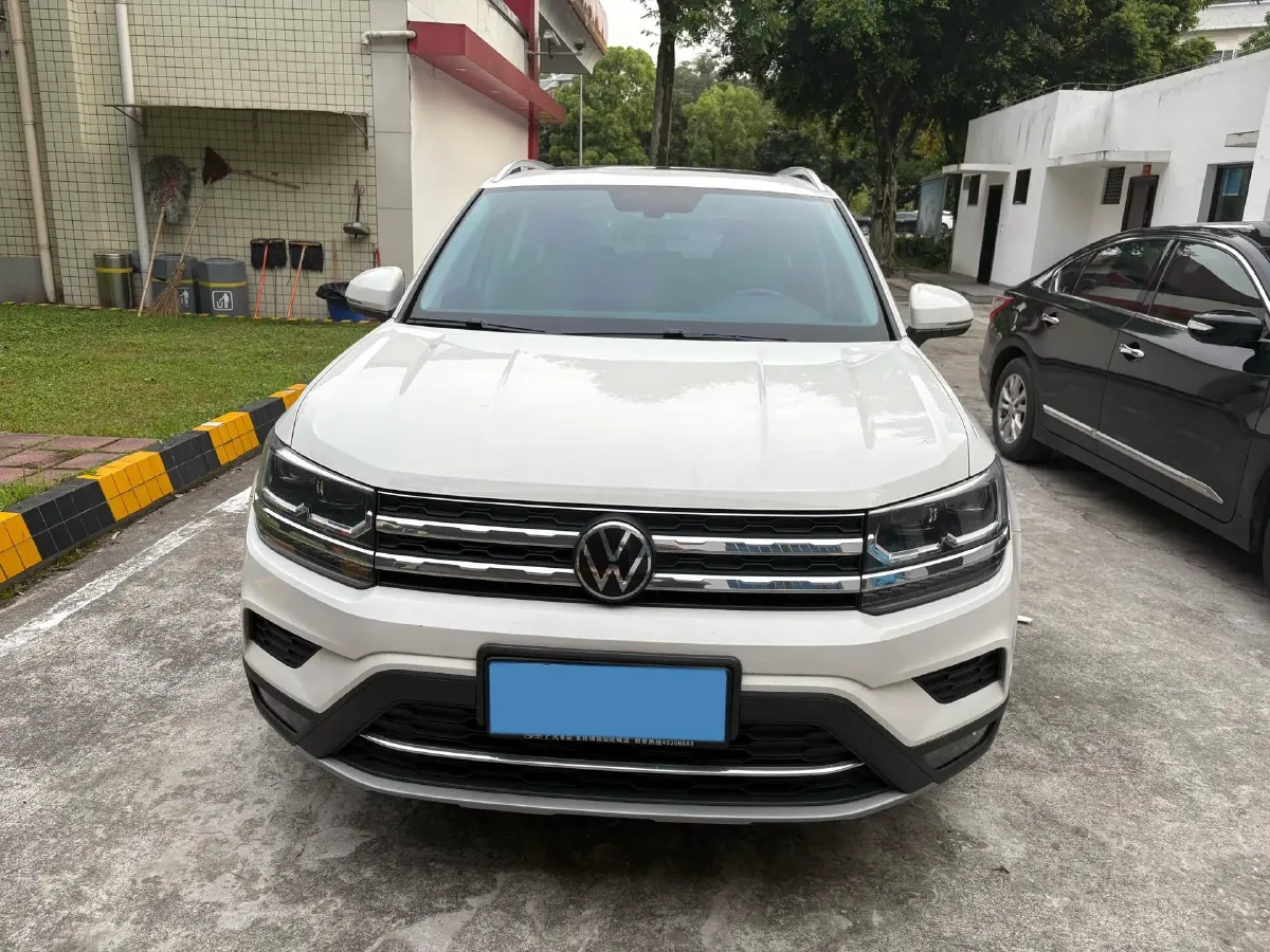 2021 Volkswagen Tharu 2.0T 186HP L4 7DCT,autocango,china used car exporter,china ev exporter,chinese used car exporter,chinese used ev exporter