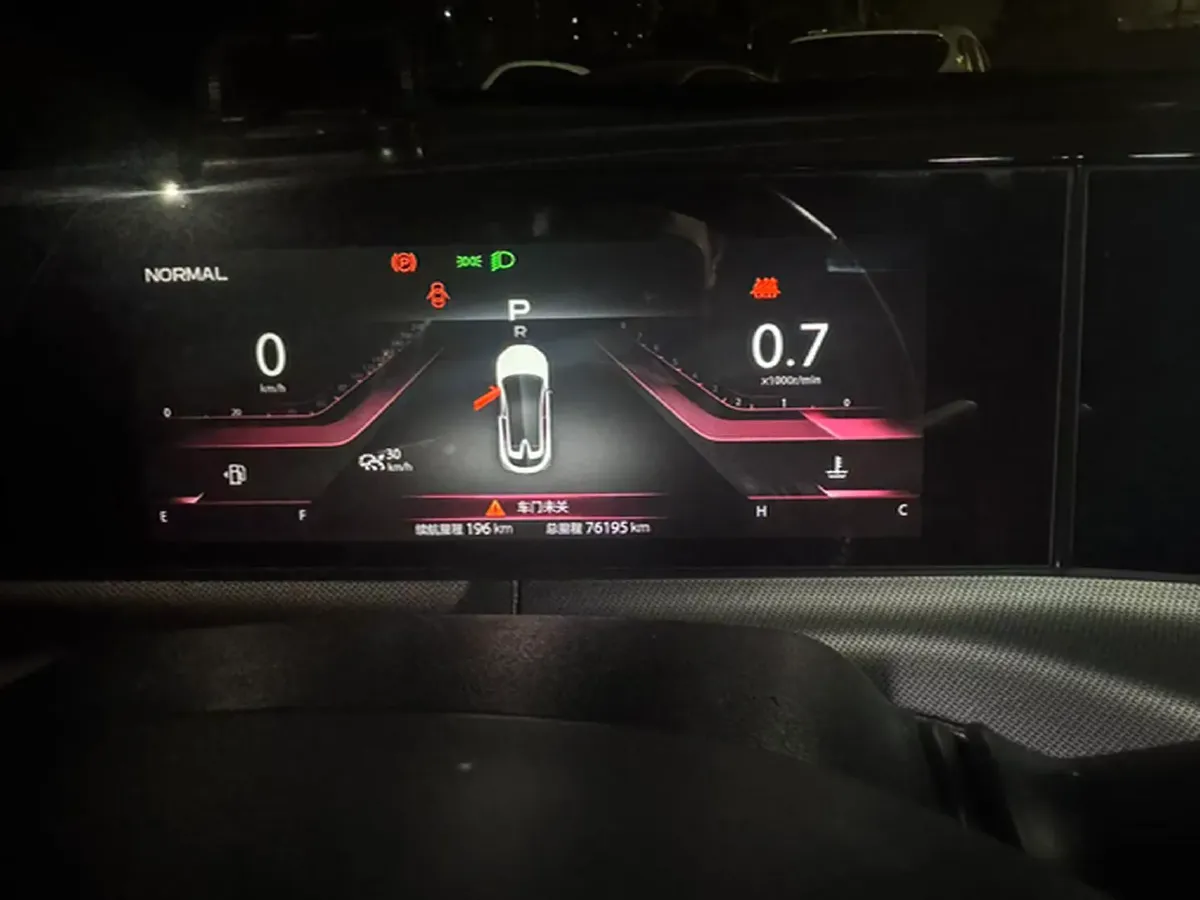 2020 ChangAn UNI-T 1.5T 180HP L4 7DCT,autocango,china used car exporter,china ev exporter,chinese used car exporter,chinese used ev exporter