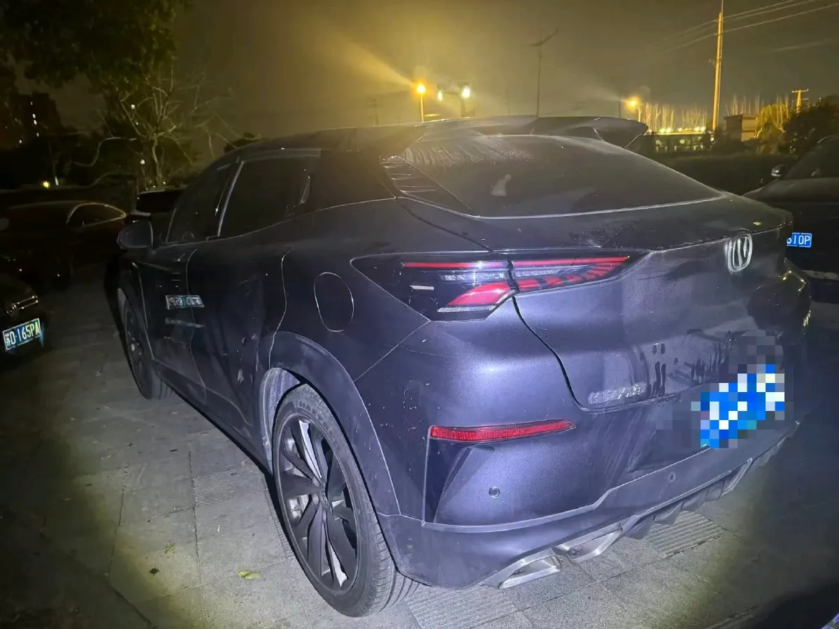 2020 ChangAn UNI-T 1.5T 180HP L4 7DCT,autocango,china used car exporter,china ev exporter,chinese used car exporter,chinese used ev exporter