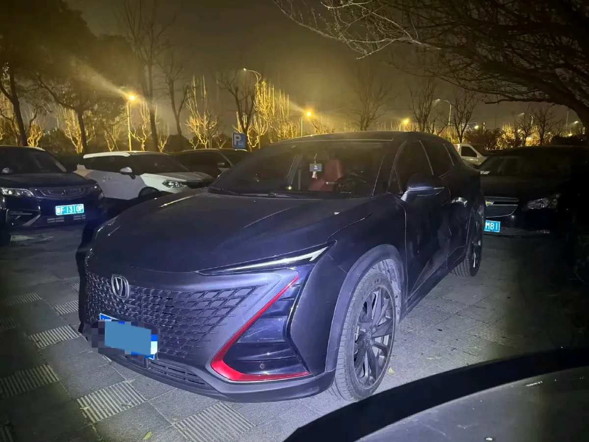 2020 ChangAn UNI-T 1.5T 180HP L4 7DCT,autocango,china used car exporter,china ev exporter,chinese used car exporter,chinese used ev exporter