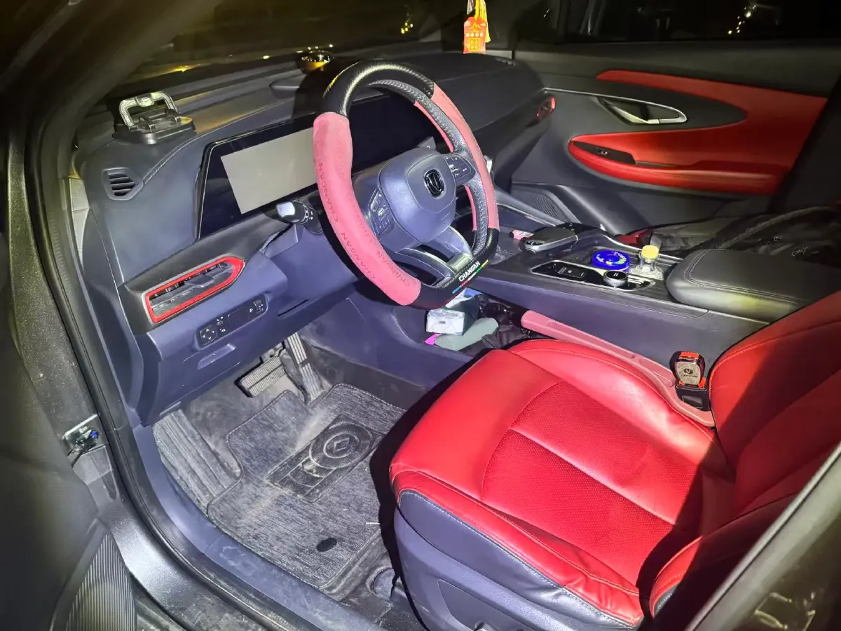 2020 ChangAn UNI-T 1.5T 180HP L4 7DCT,autocango,china used car exporter,china ev exporter,chinese used car exporter,chinese used ev exporter