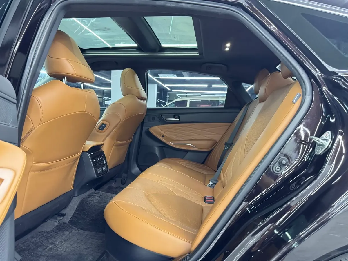 2022 Toyota Avalon 2.5L 178HP L4 E-CVT Hybrid,autocango,china used car exporter,china ev exporter,chinese used car exporter,chinese used ev exporter