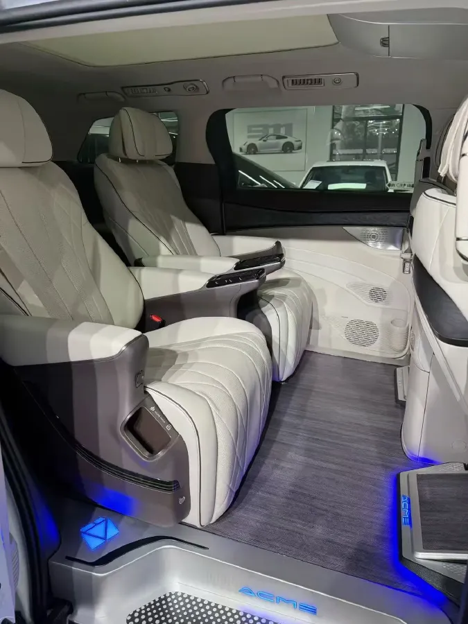 2024 Denza D9 1.5T 139HP L4 E-CVT PHEV 20.39KWH,autocango,china used car exporter,china ev exporter,chinese used car exporter,chinese used ev exporter