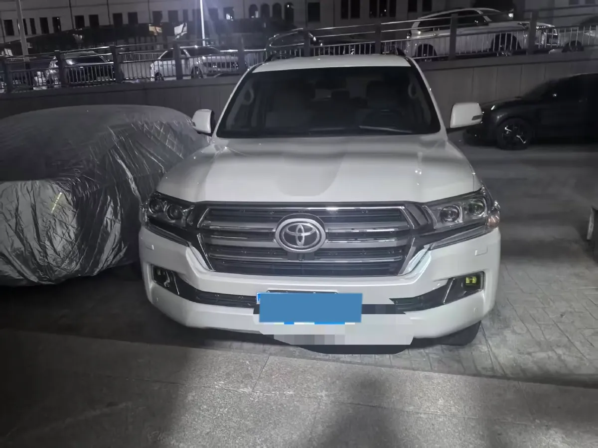 2015 Toyota Land Cruiser 4.6L 310HP V8 6AT,autocango,china used car exporter,china ev exporter,chinese used car exporter,chinese used ev exporter