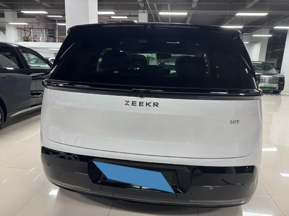 2025 Zeekr MIX BEV 102KWH,autocango,china used car exporter,china ev exporter,chinese used car exporter,chinese used ev exporter