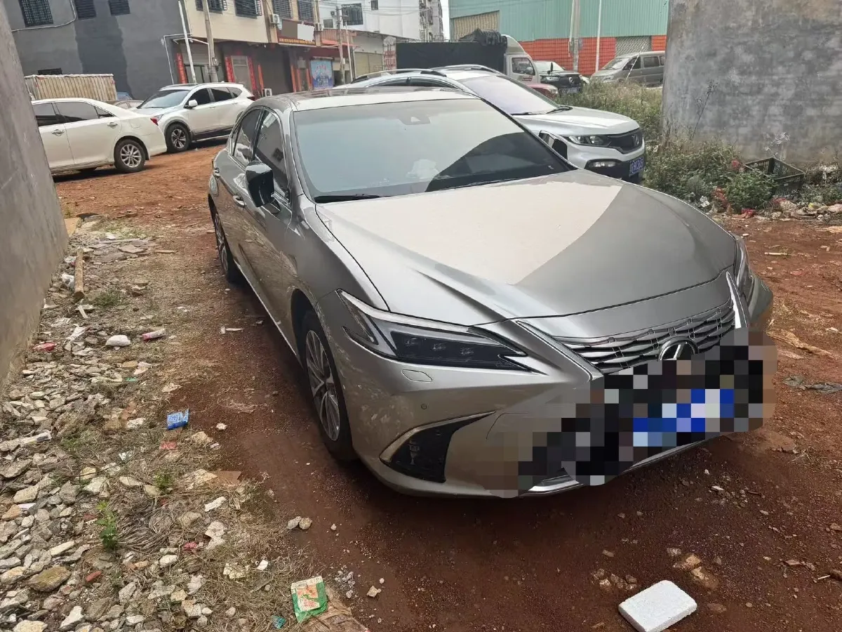 2025 Lexus ES 2.0L 173HP L4 CVT,autocango,china used car exporter,china ev exporter,chinese used car exporter,chinese used ev exporter