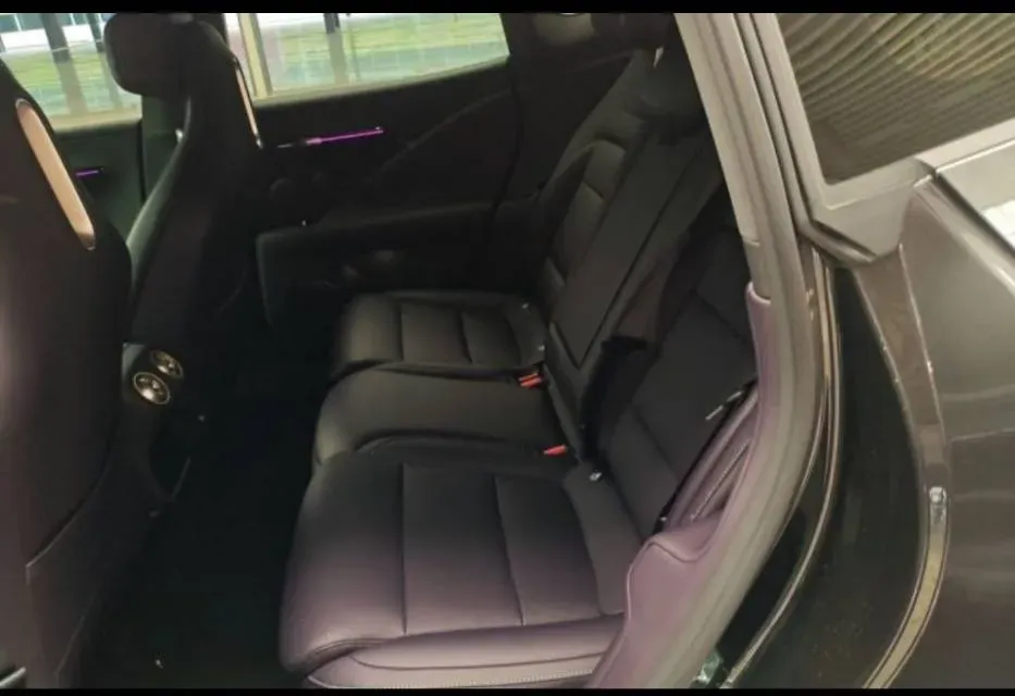 2026 Avatr 07 BEV,autocango,china used car exporter,china ev exporter,chinese used car exporter,chinese used ev exporter